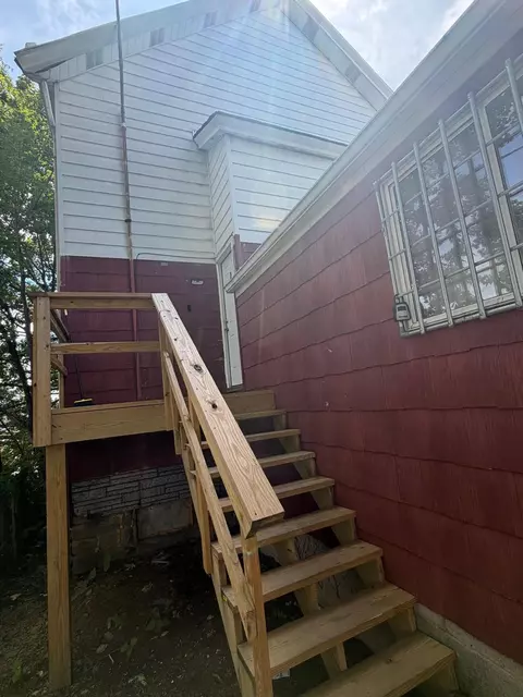 2812 Lanpark, Pittsburgh, PA 15204