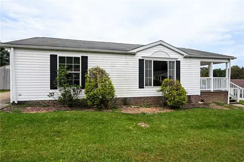 1039 Golden Cir, Elizabeth, PA 15037