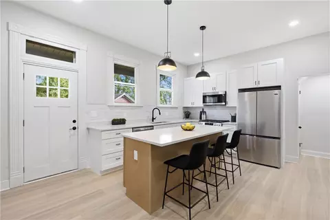 Kitchen - 509 End Ave, Pittsburgh, PA 15221 photo 2 of 2