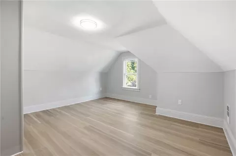 Bedroom - 509 End Ave, Pittsburgh, PA 15221 photo 5 of 5