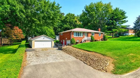 151 Huntingdon Rd, Wyano, PA 15695