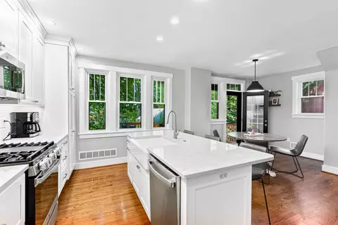 Kitchen - 456 Mapleton Ave, Pittsburgh, PA 15228 photo 4 of 4
