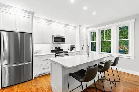 Kitchen - 456 Mapleton Ave, Pittsburgh, PA 15228 photo 1 of 4