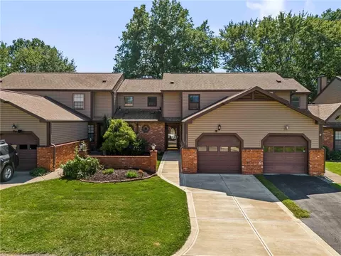 1107 Valleyview Dr, Lawrence, PA 15055