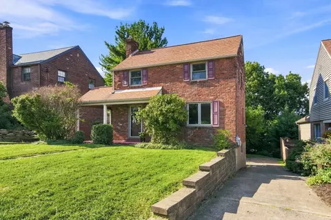 529 Old Farm Rd, Pittsburgh, PA 15234