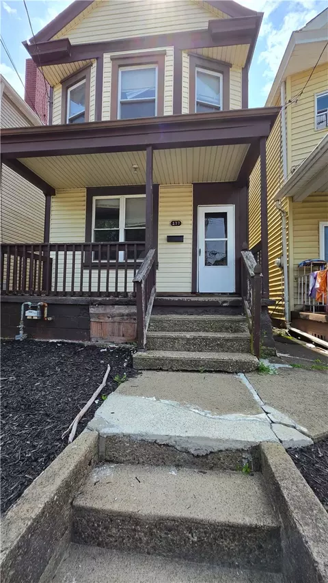 177 Frank St, Homestead, PA 15120