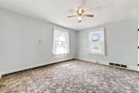 Bedroom - 2525 Harrison City Rd, Export, PA 15632 photo 3 of 7