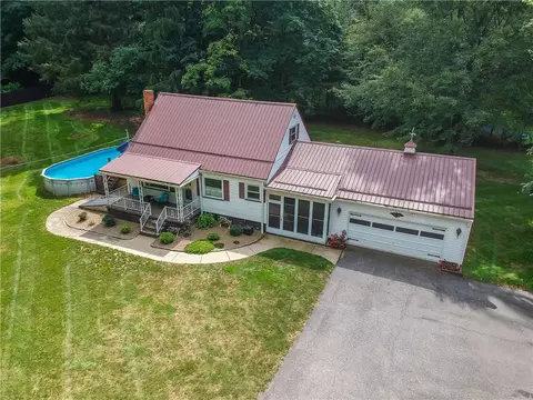 2030 Bennetts Run Rd, Beaver Falls, PA 15010