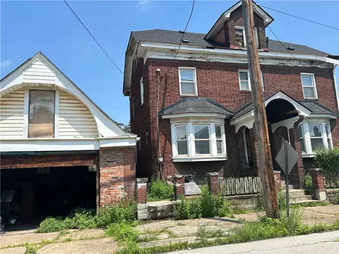 Exterior - 101 8th St, Braddock, PA 15104 photo 3 of 5