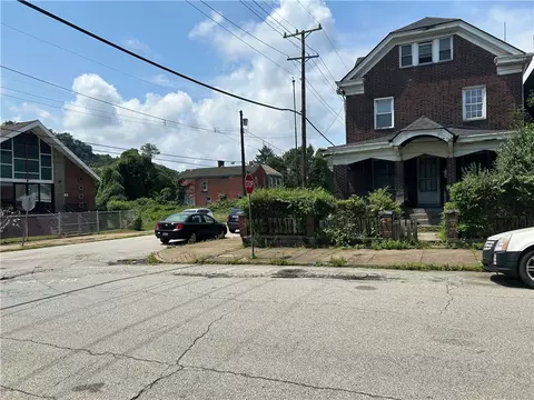 Exterior - 101 8th St, Braddock, PA 15104 photo 2 of 5