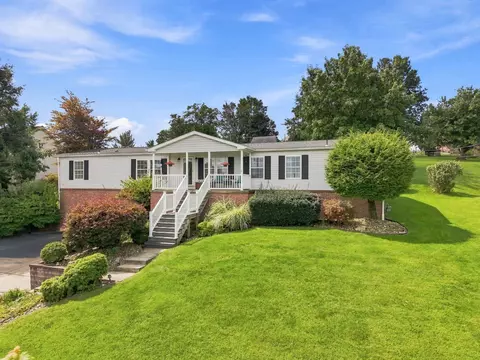 1251 Mcewen, Canonsburg, PA 15317