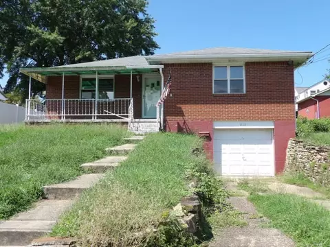 212 Scott St, Charleroi, PA 15022