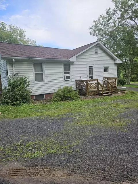 830 Railroad St, Clarion, PA 16214