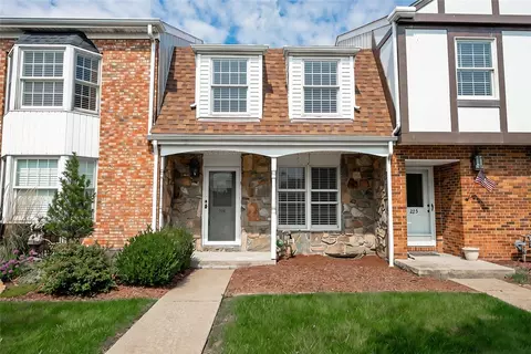 224 Georgetowne Vlg, Indiana, PA 15701