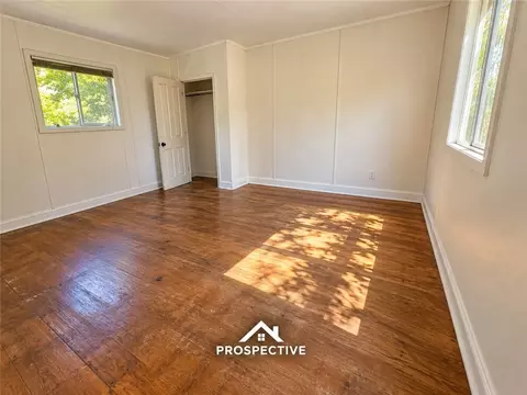 7 Short St, Smock, PA 15480