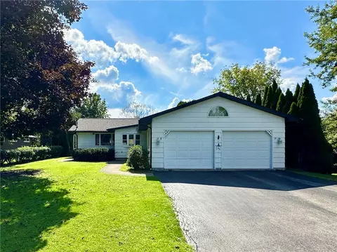 625 Rich Dr, New Castle, PA 16101