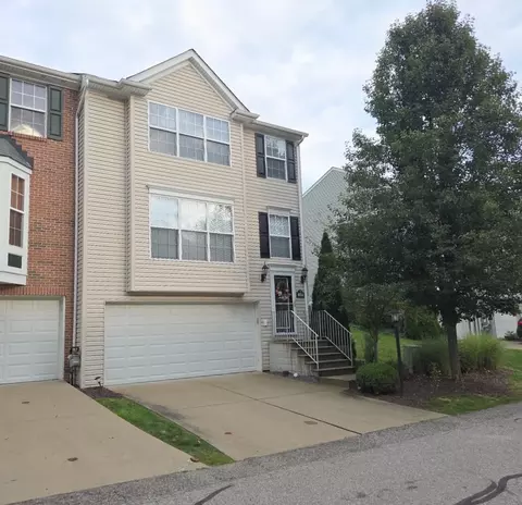 10552 Timber Edge Dr, Wexford, PA 15090