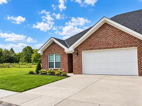 54 River Ridge Ct # B, Baden, PA 15005