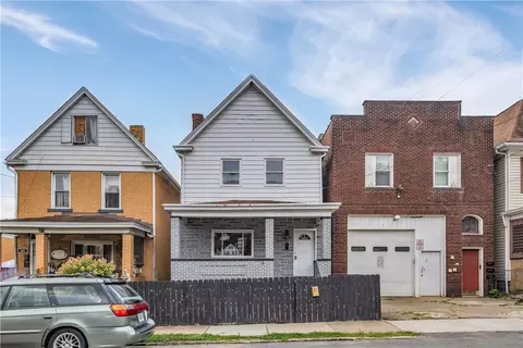 831 Woodward Ave, Mckees Rocks, PA 15136