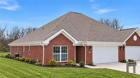 41 Shady River Blvd # A, Baden, PA 15005
