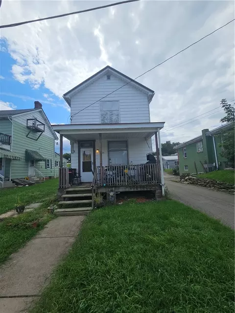 517 4th St, California, PA 15419