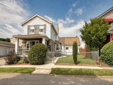 467 Pitt St, Leechburg, PA 15656