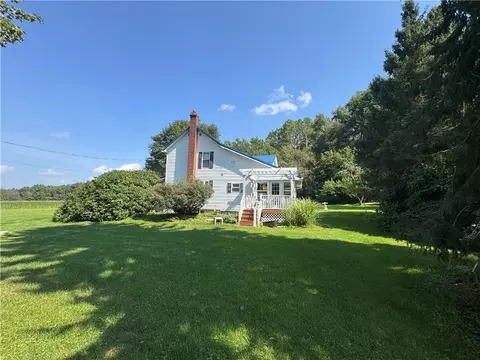 Exterior - 4124 Hemlock Rd, Cherry Tree, PA 15724 photo 6 of 6