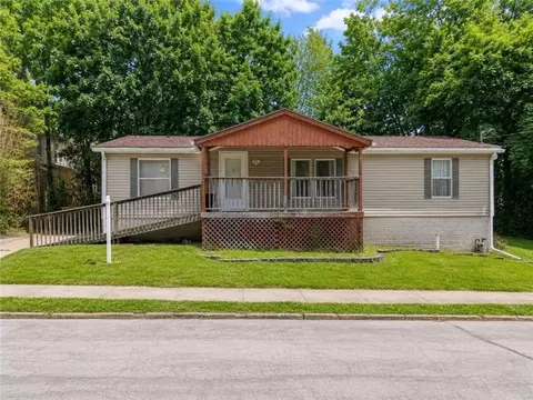 325 N Chestnut St, Butler, PA 16001