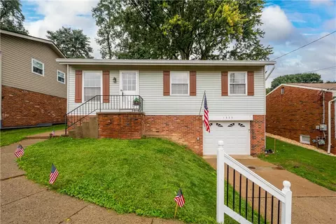 1525 Leona Ave, South Park, PA 15129