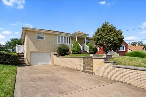2116 Pennsylvania Ave, West Mifflin, PA 15122
