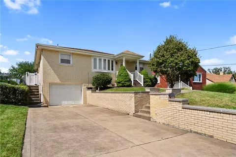 2116 Pennsylvania Ave, West Mifflin, PA 15122