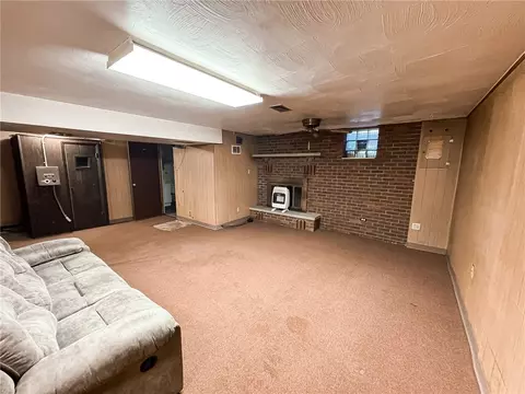 Living - 892 Locust Dr, North Huntingdon, PA 15642 photo 6 of 6
