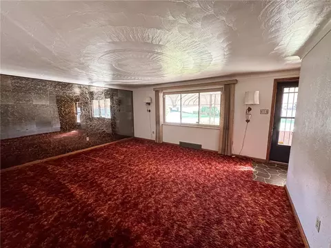 Living - 892 Locust Dr, North Huntingdon, PA 15642 photo 1 of 6