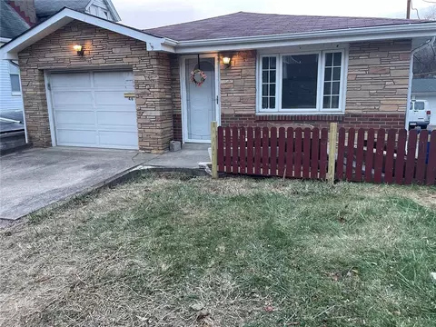 46 Maytide St, Pittsburgh, PA 15227