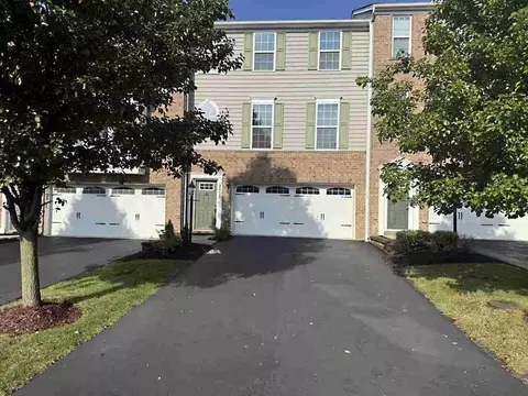 1153 Bayberry Dr, Canonsburg, PA 15317