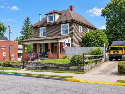 601 6th, Trafford, PA 15085
