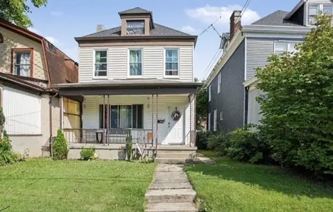 1004 Moyer St, Pittsburgh, PA 15204