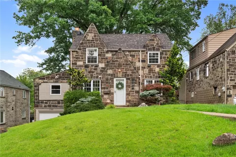 1750 Williamsburg Pl, Pittsburgh, PA 15235