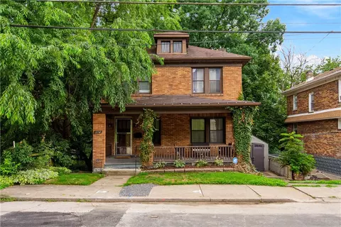 2230 Fairland St, Pittsburgh, PA 15210