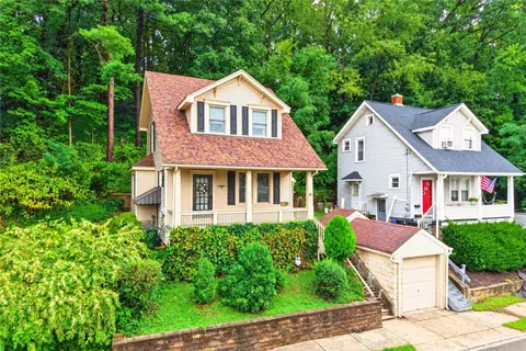 717 12th Ave, New Brighton, PA 15066