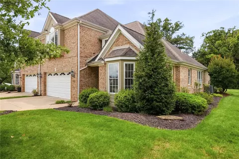 2112 Gables Ct, Mars, PA 16046