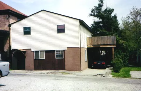 20 Lawn Ave, Uniontown, PA 15401