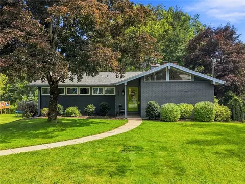 323 Tadmar Ave, Pittsburgh, PA 15237