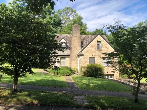 51 Linden Pl, Uniontown, PA 15401