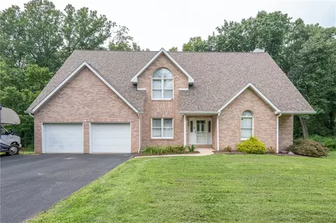 121 Johnson Rd, Greensburg, PA 15601