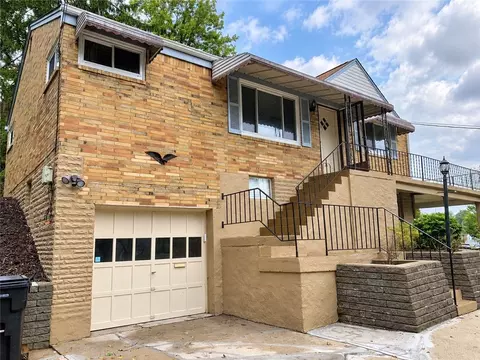 2007 Hillcrest St, Bethel Park, PA 15102