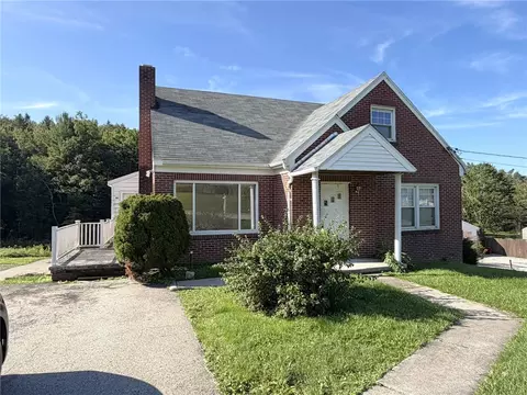 1047 W Main St, Somerset, PA 15501