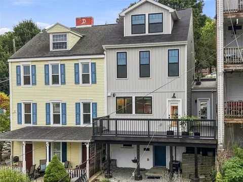 3214 Dobson St, Pittsburgh, PA 15219