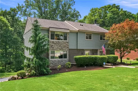 1364 Hillsdale Dr, Monroeville, PA 15146