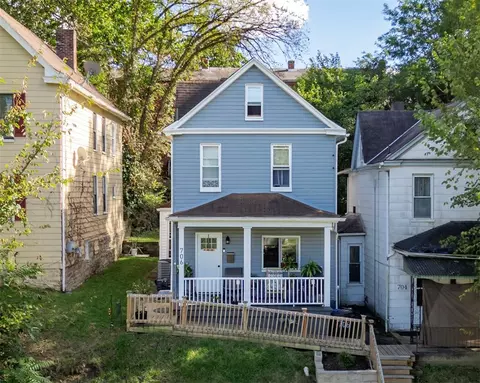 706 Noblestown Rd, Carnegie, PA 15106